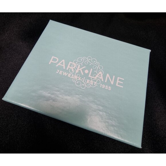 Park Lane Turquoise Color Tennis Bracelet Gold-Tone Oval-Cut Crystal - Picture 7 of 7